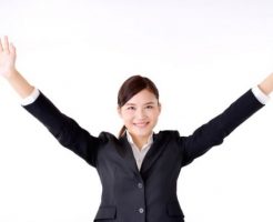 喜んでいる女性